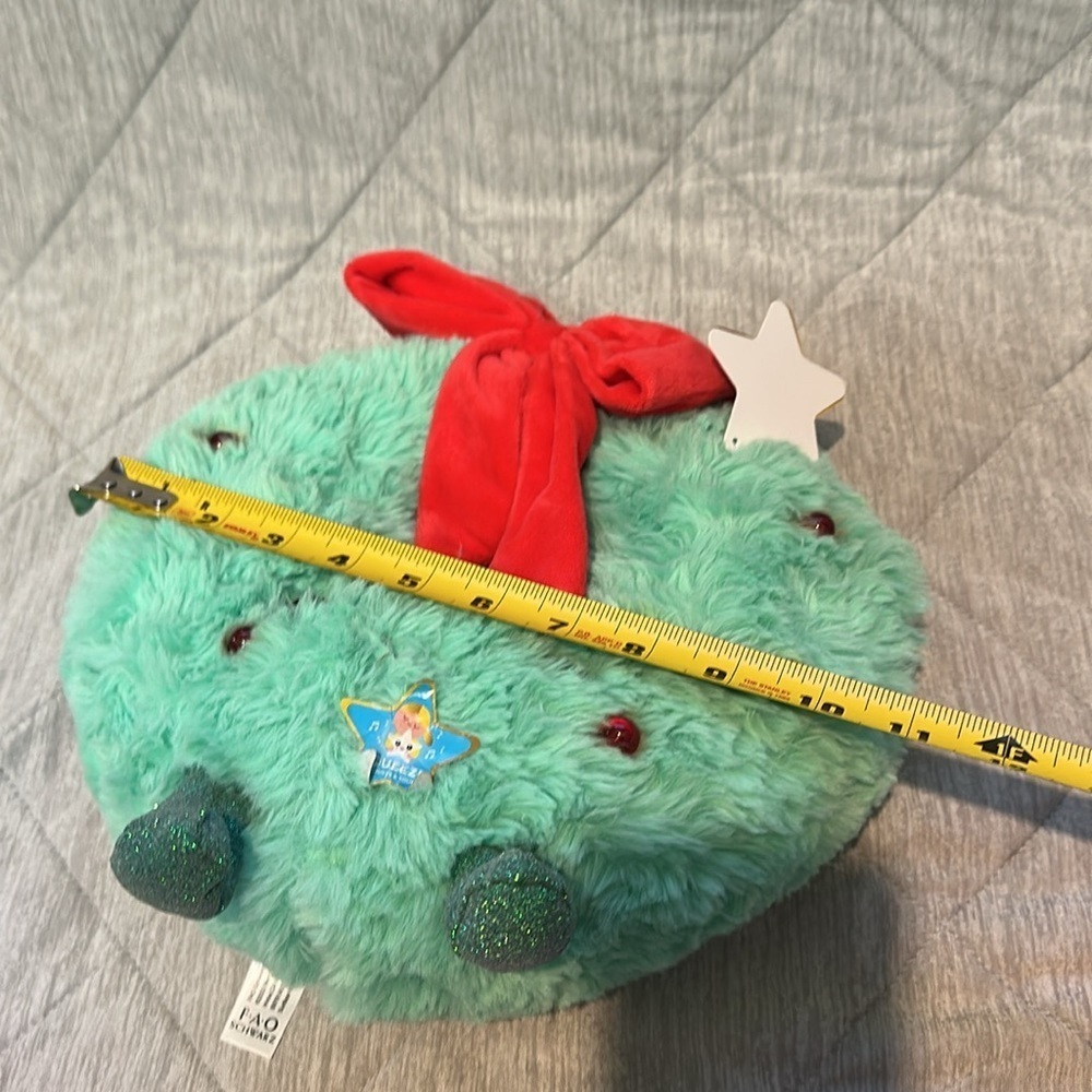 F.A.O. Schwarz Glow Brights Plush LED with Sound Vintage Holiday Tree And Wreath - Picture 7 of 9